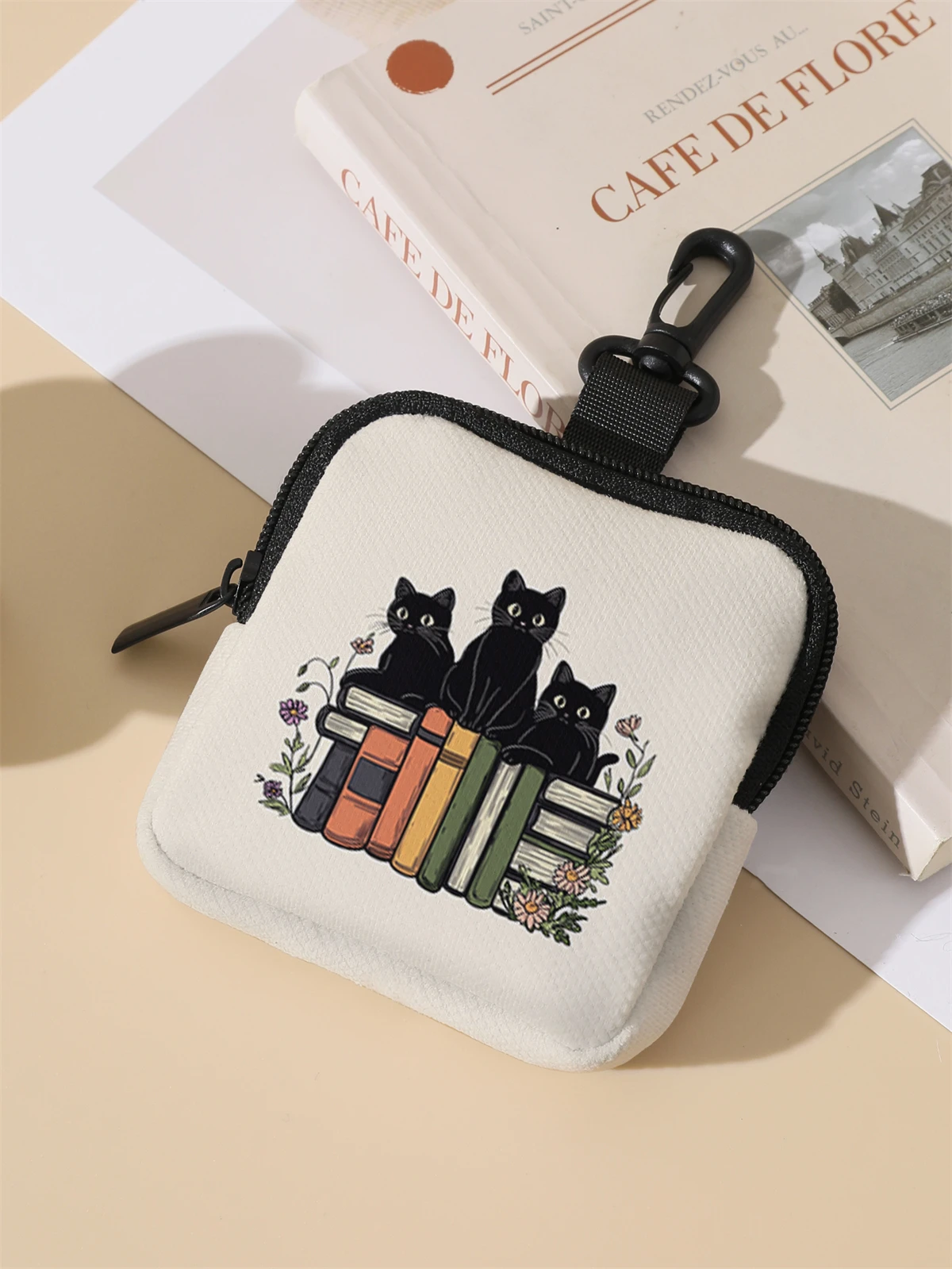 Large capacity coin wallets with book patterns, digital printed wallets, and storage bags are ideal choices for gift giving