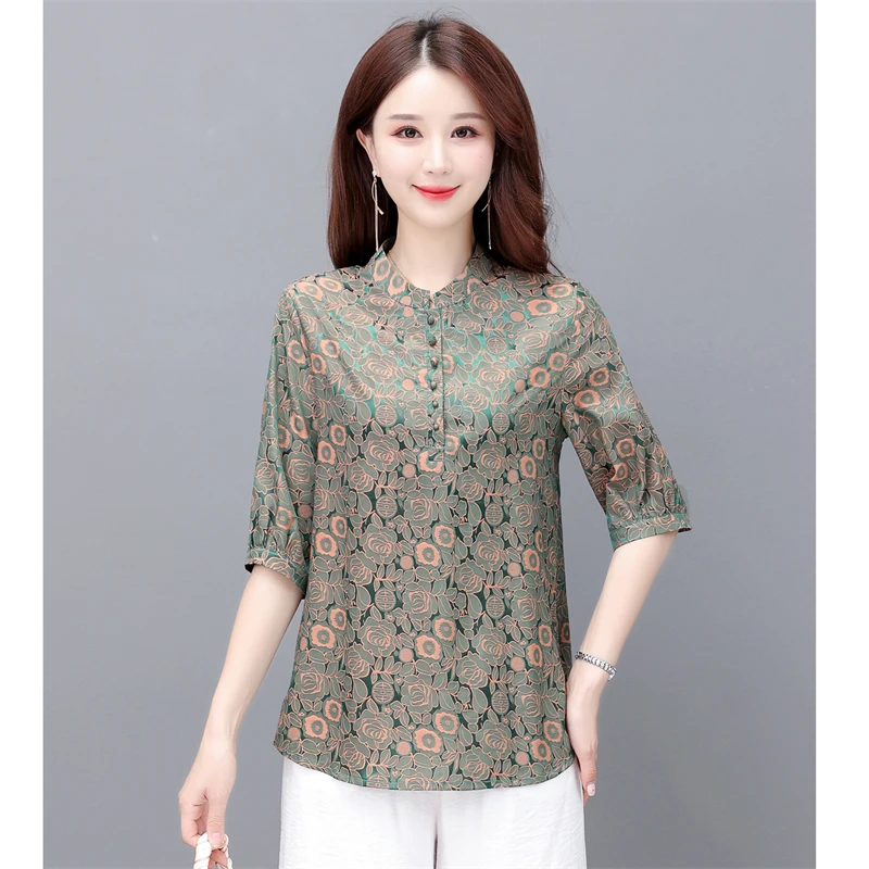 

Plain Jacquard Satin Casual Loose Women's T-Shirt, Graphic V Neck, Basic Top, Summer Fashion Clothing