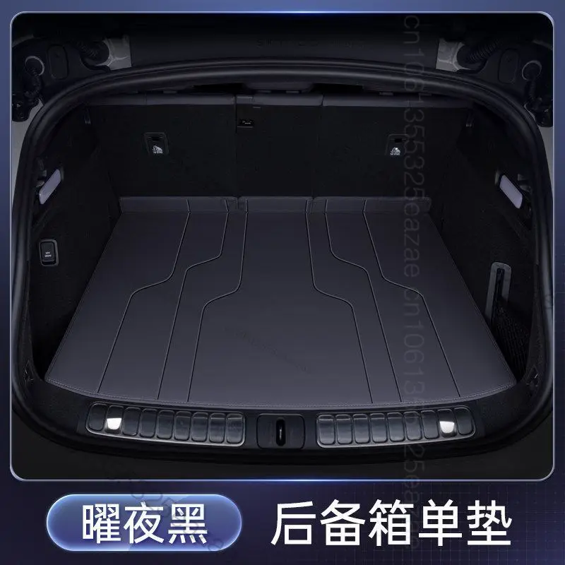 black mat
