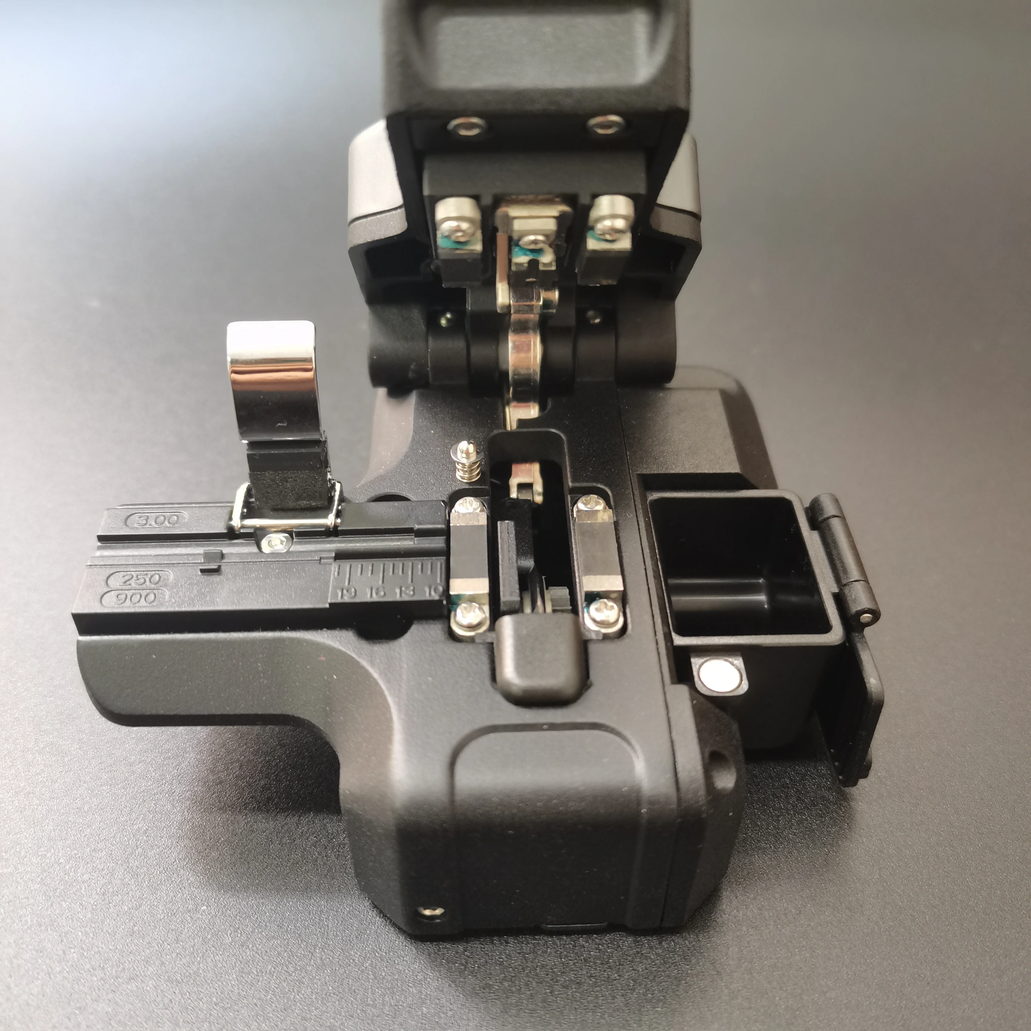 Comway CC 03 Convenient Fiber Optic One-step Cleaver, COMWAY CC-03, Fusion Splicer Cutting Machine, Precision Fiber Cleaver