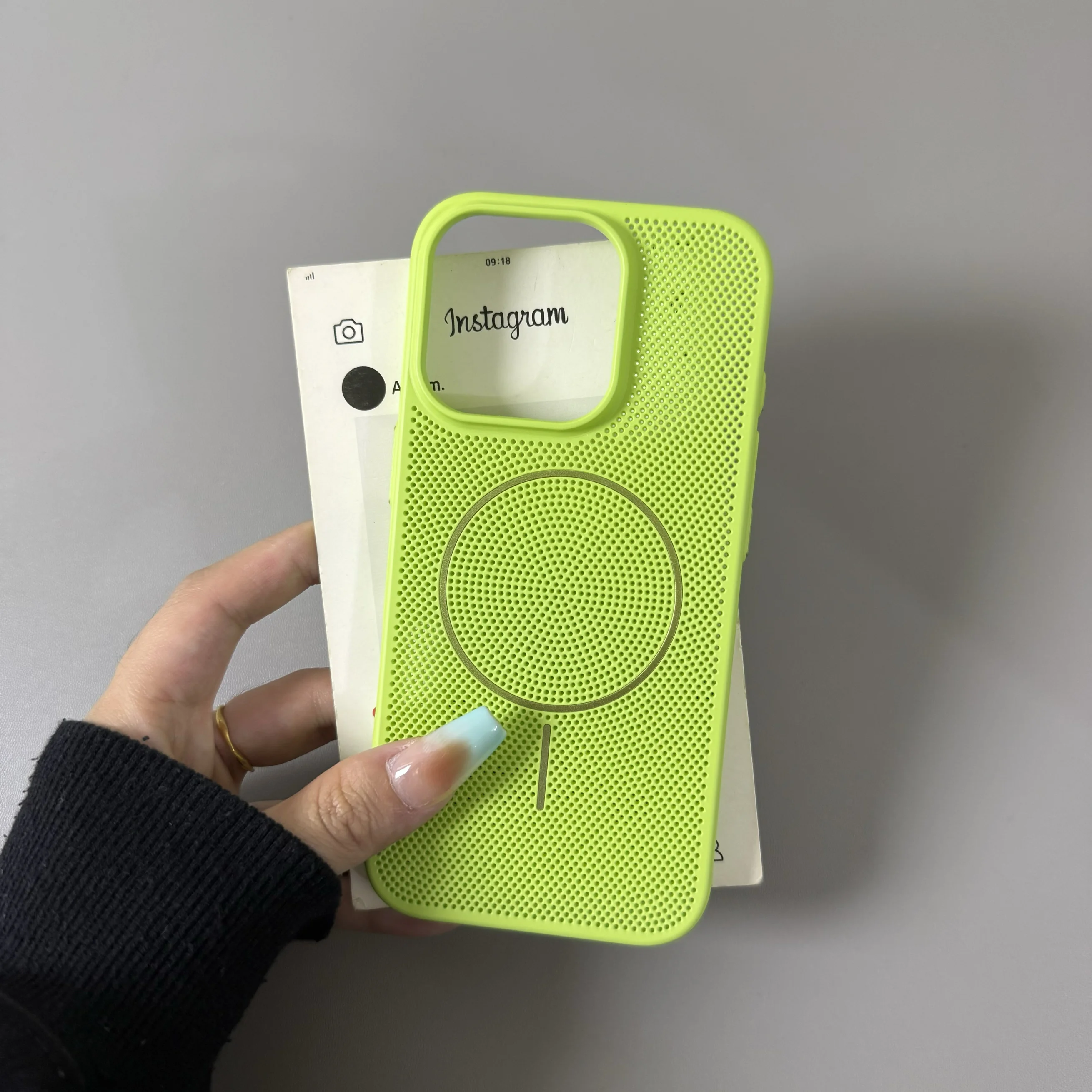 Vibrant Summer Dopamine Colorway Breathable Magnetic Charging Case - Ultra Thin Hard Cover