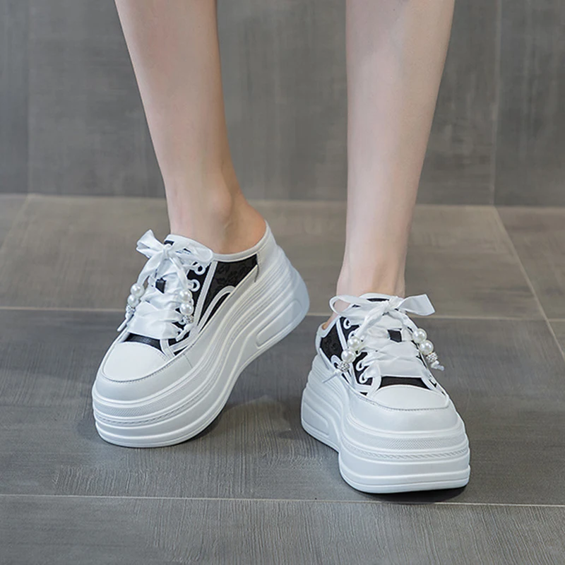Sneaker donna con lacci e suola spessa per uso quotidiano_voghion.com