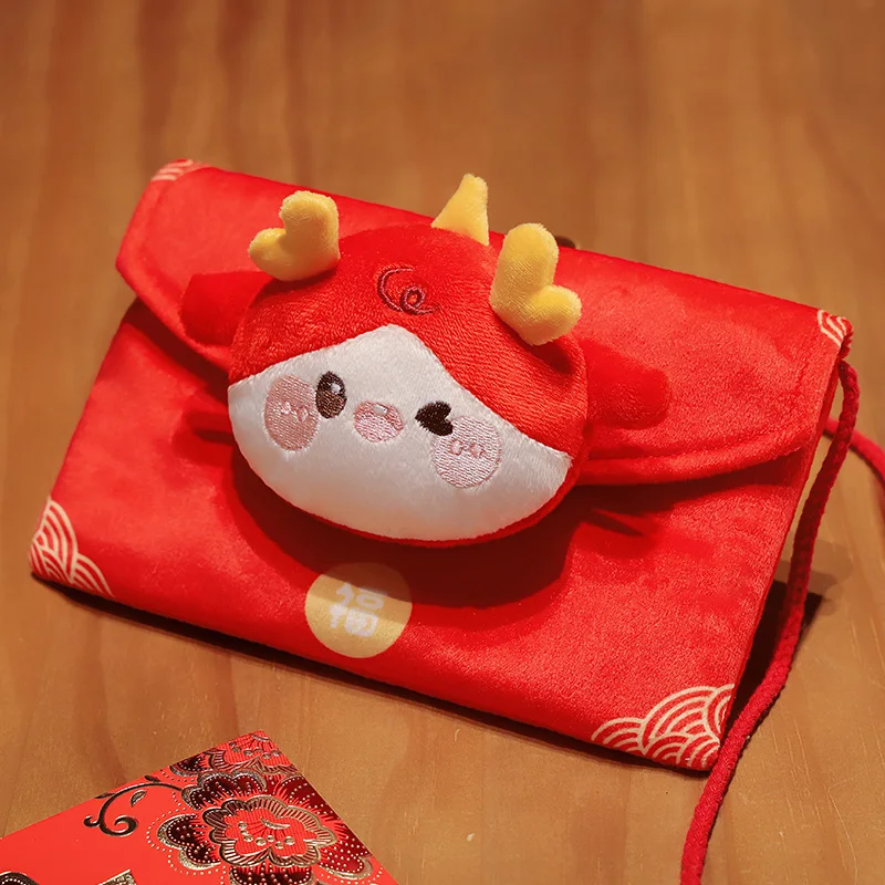 

The new QQ Dragon series is a great choice for giving New Year red envelopes as gifts to friends