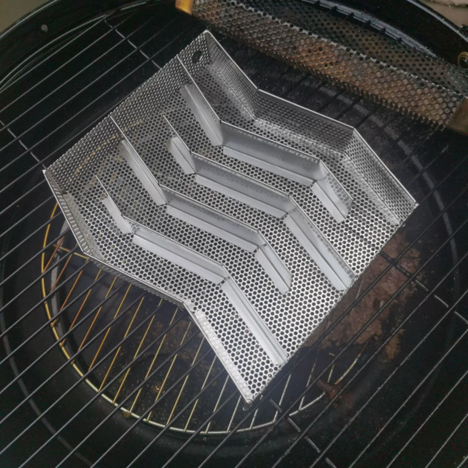 Pellet Smoker Tray Maze Cold Smoke Generator Perfect For Cold Or Hot