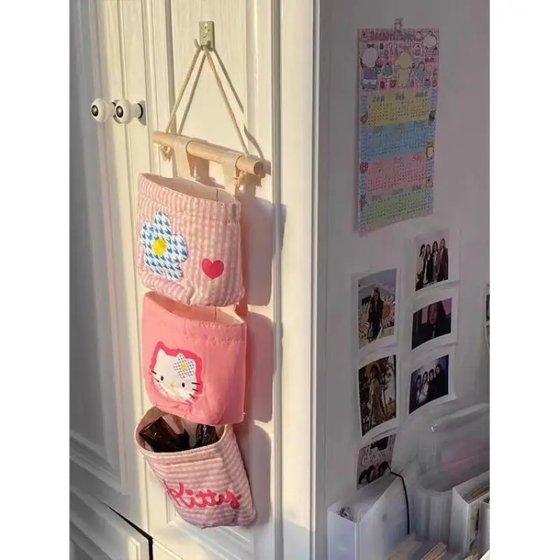 

Новинка, кавайная подвесная сумка для хранения в стиле Hellokitty Sanrio, прикроватное украшение для комнаты, вместительный портативный креативный подарок для девочек