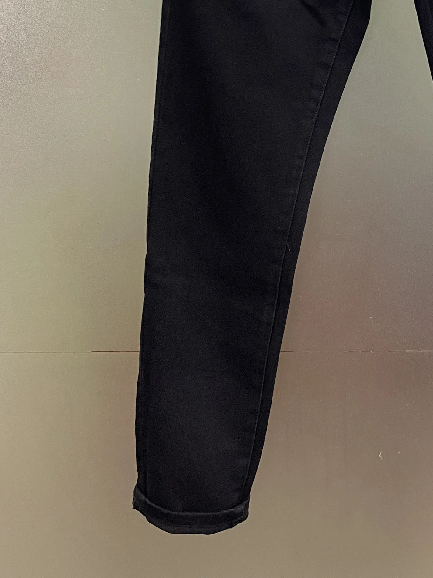 2024 New Black Burnout Fashion Slim Fit Micro Elastic Speckle Paint Simple and Versatile D2 Jeans for Men with Small Feet