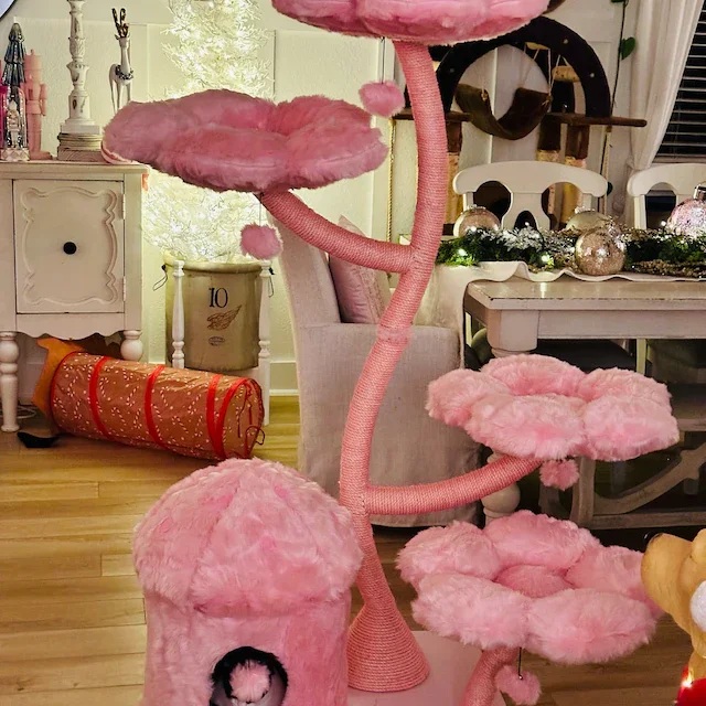 Luxury Cute Multi-layer Pink Wood Floral Cat Tree Tower Modern Cat Climbing Flower Condo Tree With Sisal Scratching Post