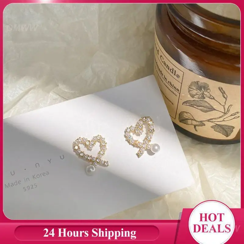 

Earrings Fashionable And Beautiful Fashion Style Niche Popular Jewelry Fashion Earrings Beautiful Colors Lovely Women's Earrings