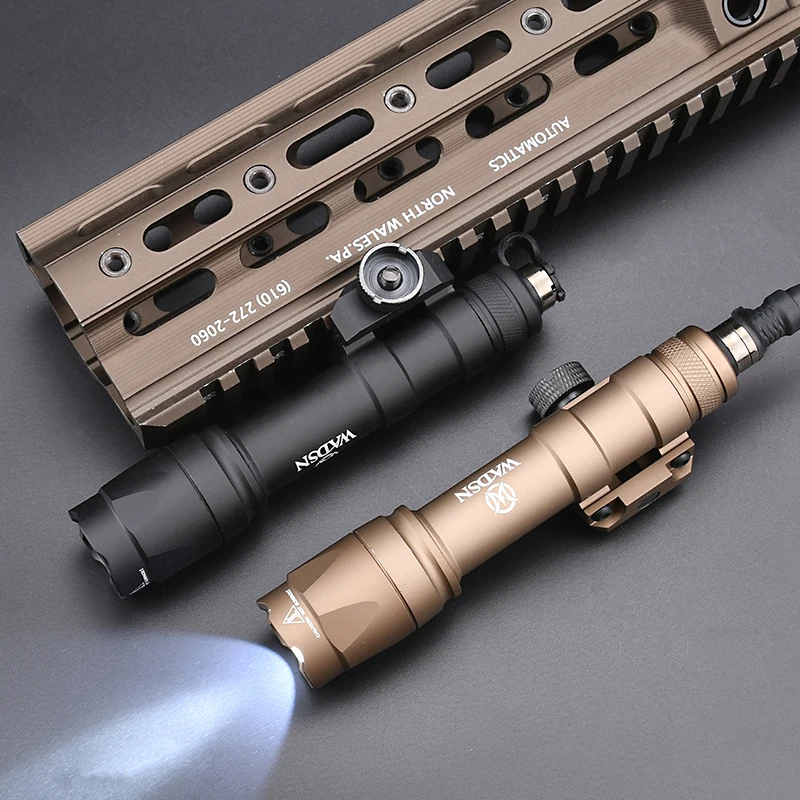 Tactical Airsoft Surfir M600C Flashlight With Press Button Dual Fuction Switch Fit 20MM Picatinny Rail Outdoor Hunting LED Light