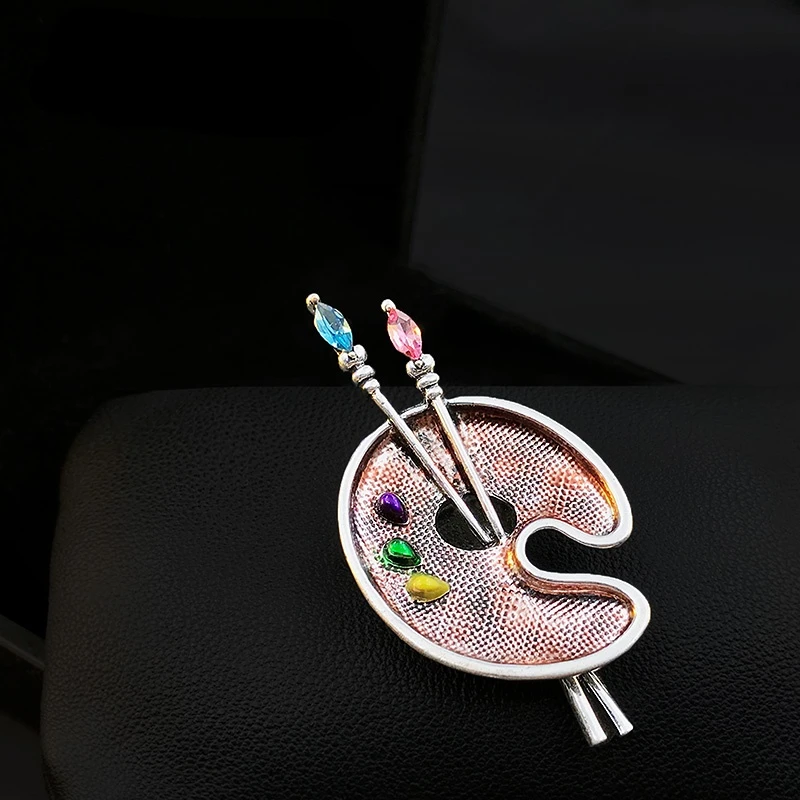 Chic Retro Palette Brooch Men and Women Art Students Luxury Brooch Pin Elegant Clothes Accessories Rhinestone Jewelry Pins Gifts