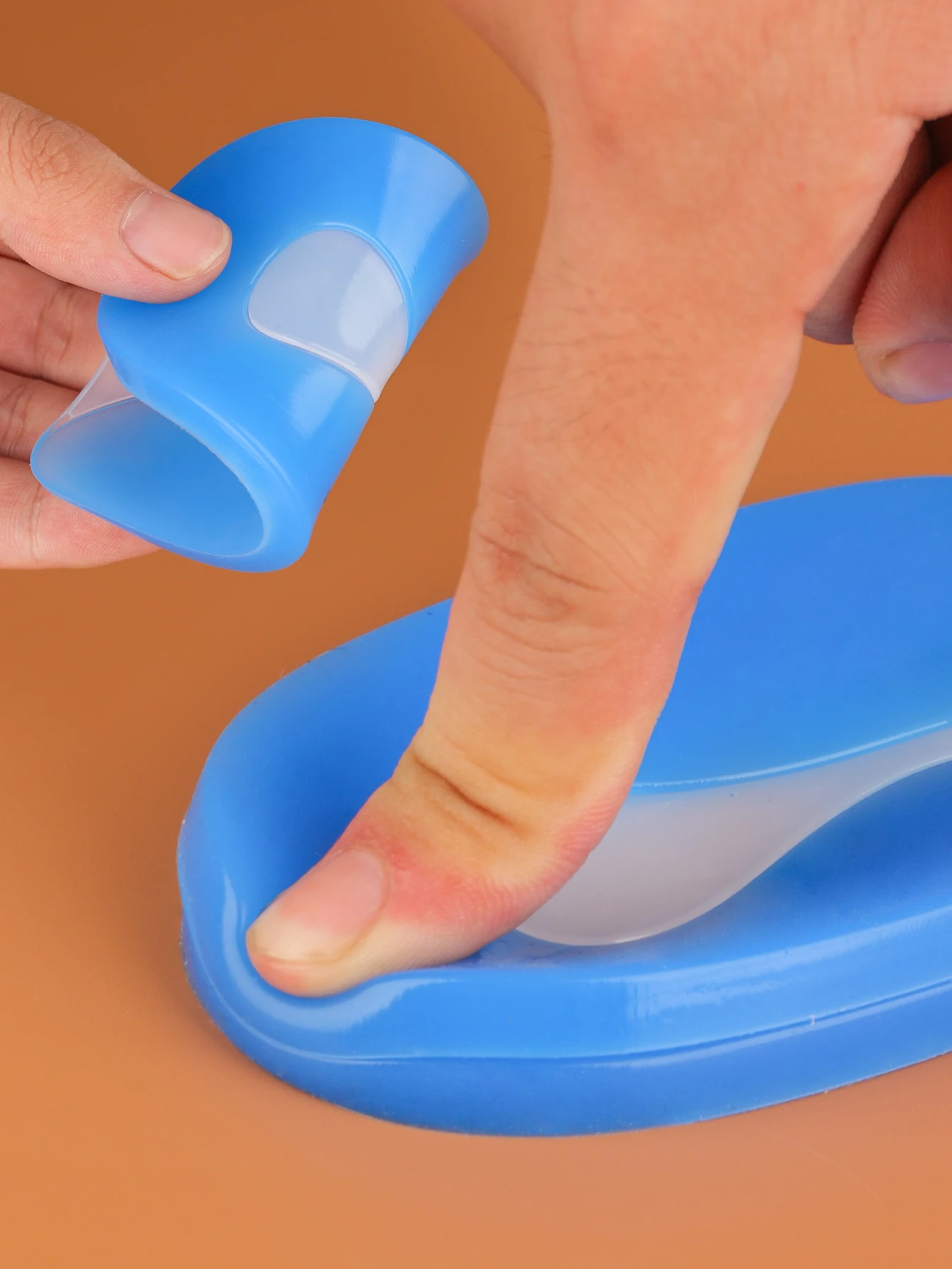 1 pair of thickened U-shaped silicone heel pads for men and women soft and shock-absorbing blue U-shaped heel pads heel patch insole heel protector heel protector pads heel insoles heel cushion insole heel cushion protector