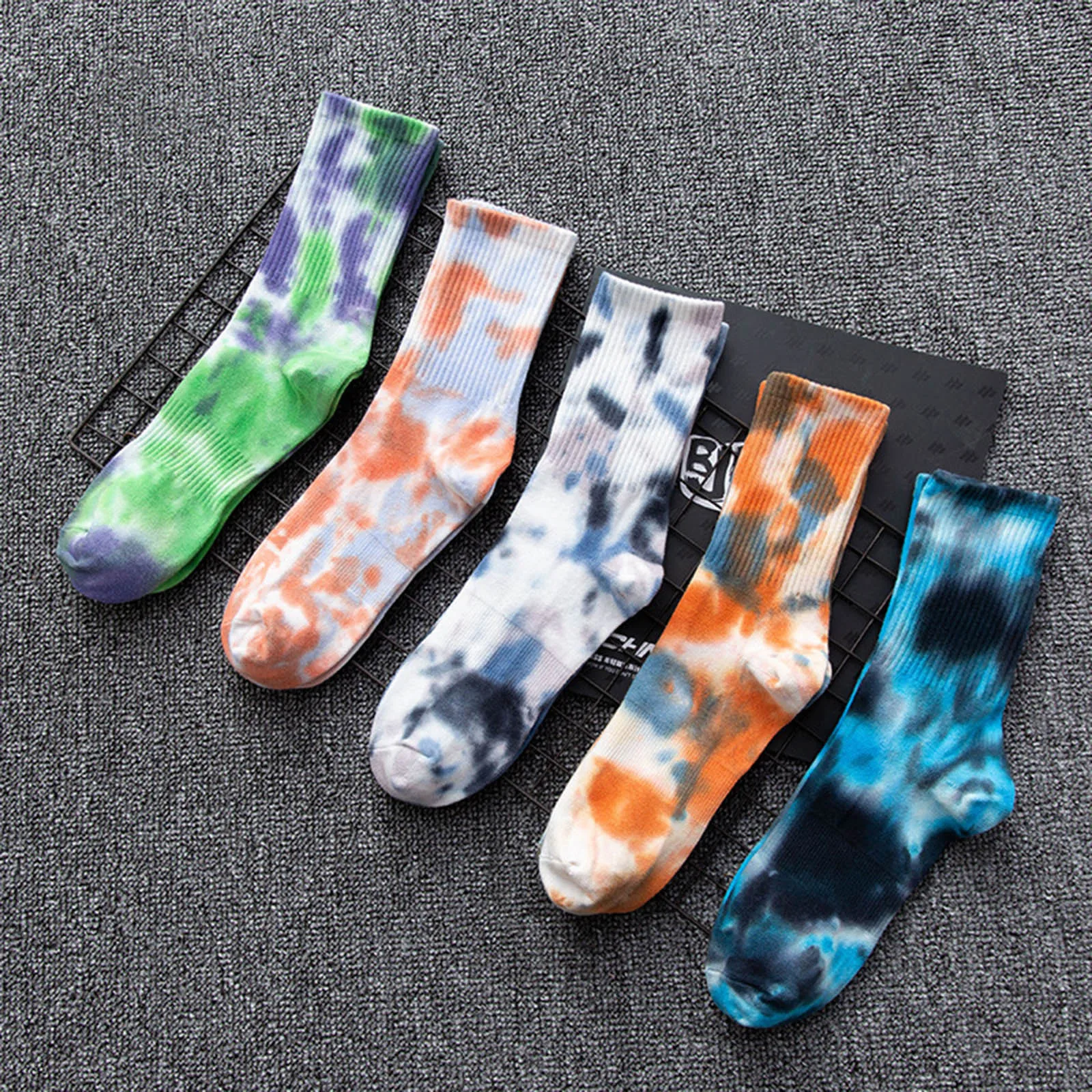 

10 Pairs Gradual Colorful Socks For Unisex Funny Graffiti Series Novelty Creativity Socks 2023 New Fashion Casual Business Socks