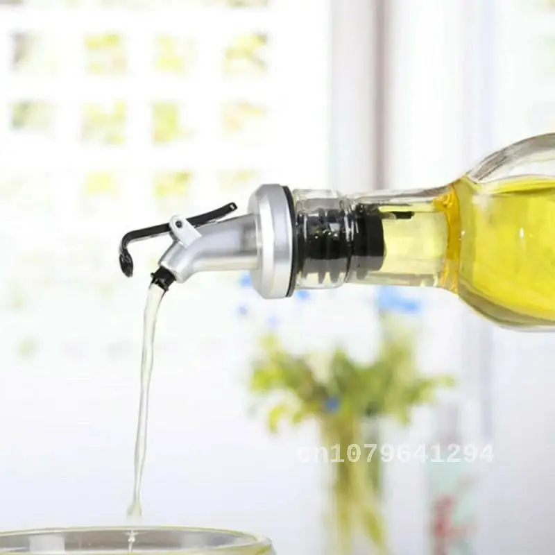 

1Pc Food Grade Liquor Dispenser Kitchen Bar Tools Rubber Lock Plug Seal Leak-proof Oil Bottle Stopper Wine Pourer Nozzle Sprayer