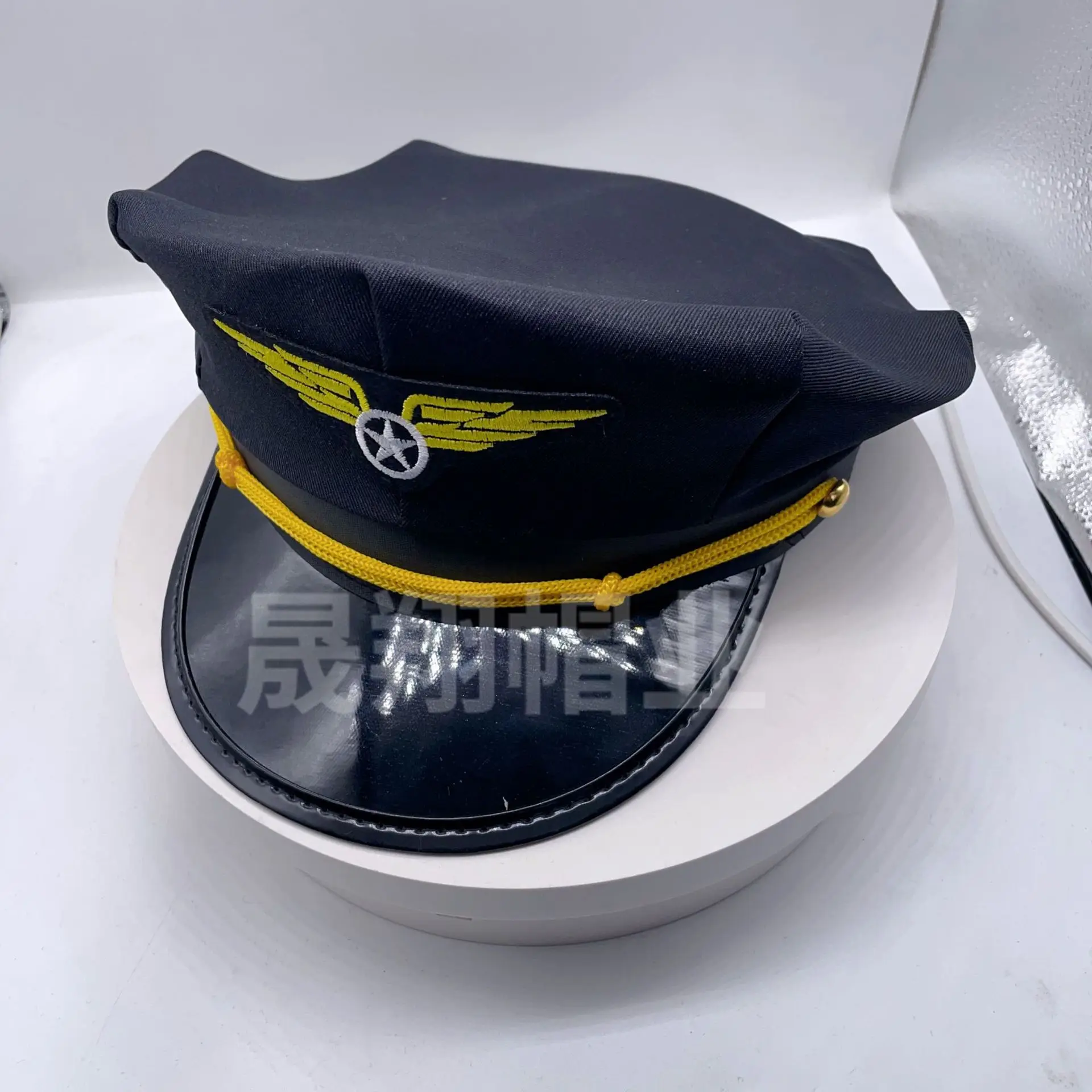 Militärhut Armee Schirmmütze Pilot Achteckiger Hut Sonnenschutz Rollenspiel Flugbegleiter Hut Abzeichen Set 8M175 – Detail 2
