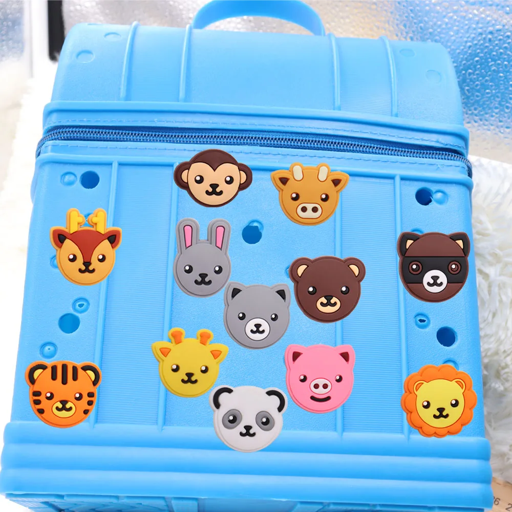 

Wholesale 50Pcs Lion Cow Mix Animals Shoe Charms Boys Girls Accessories Shoe Buckle Decoration Fit Croc Jibz Shoes Backpack