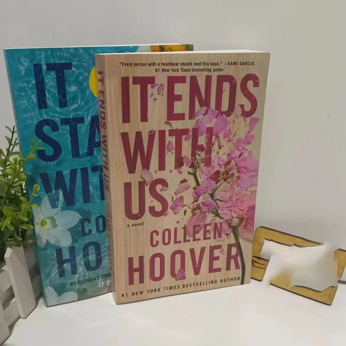 

It Ends with Us By Colleen Hoover Books In English for Adults New York Times Bestselling Contemporary Women Fiction