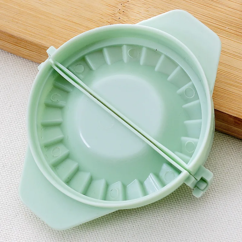 DIY Plastic Dumpling Mold Dough Press Gadgets For Cooking Dumplings Easily Ravioli Maker Jiaozi Maker Gadget Kichen Tools Set dumpling maker