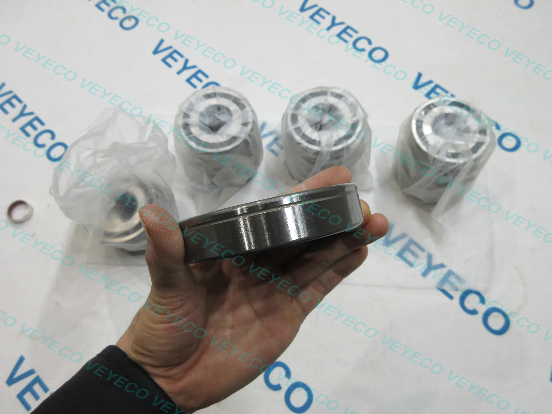 Customize Steering Rack Pinion Gear Bearing For Mercedes Benz W205 W213 Cadillac 42*90*20