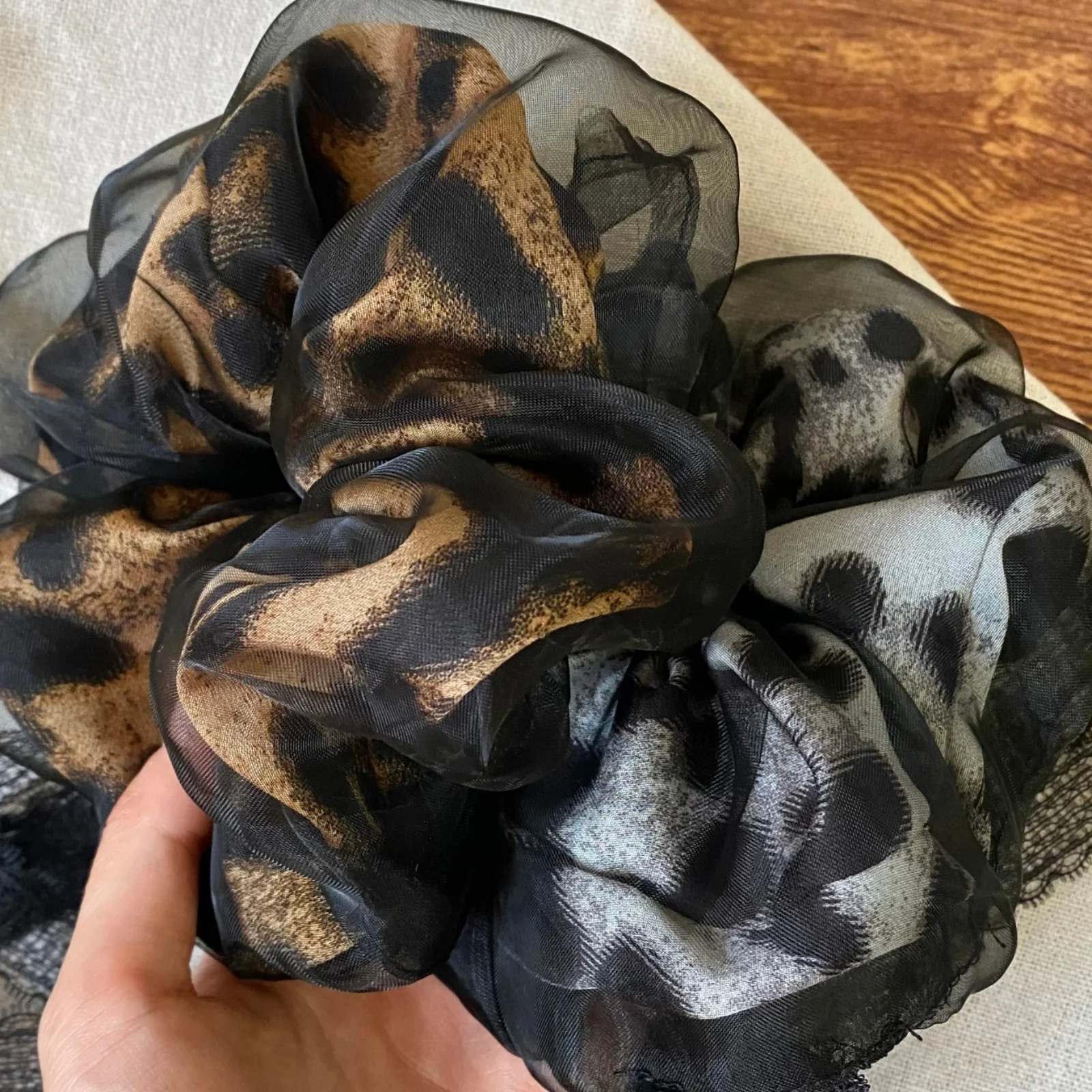 1PC Scrunchies Women's Sheer Leopard Print Hair Accessories Elastic Hair Ties, Trendy for Daily & Party, Great Gift