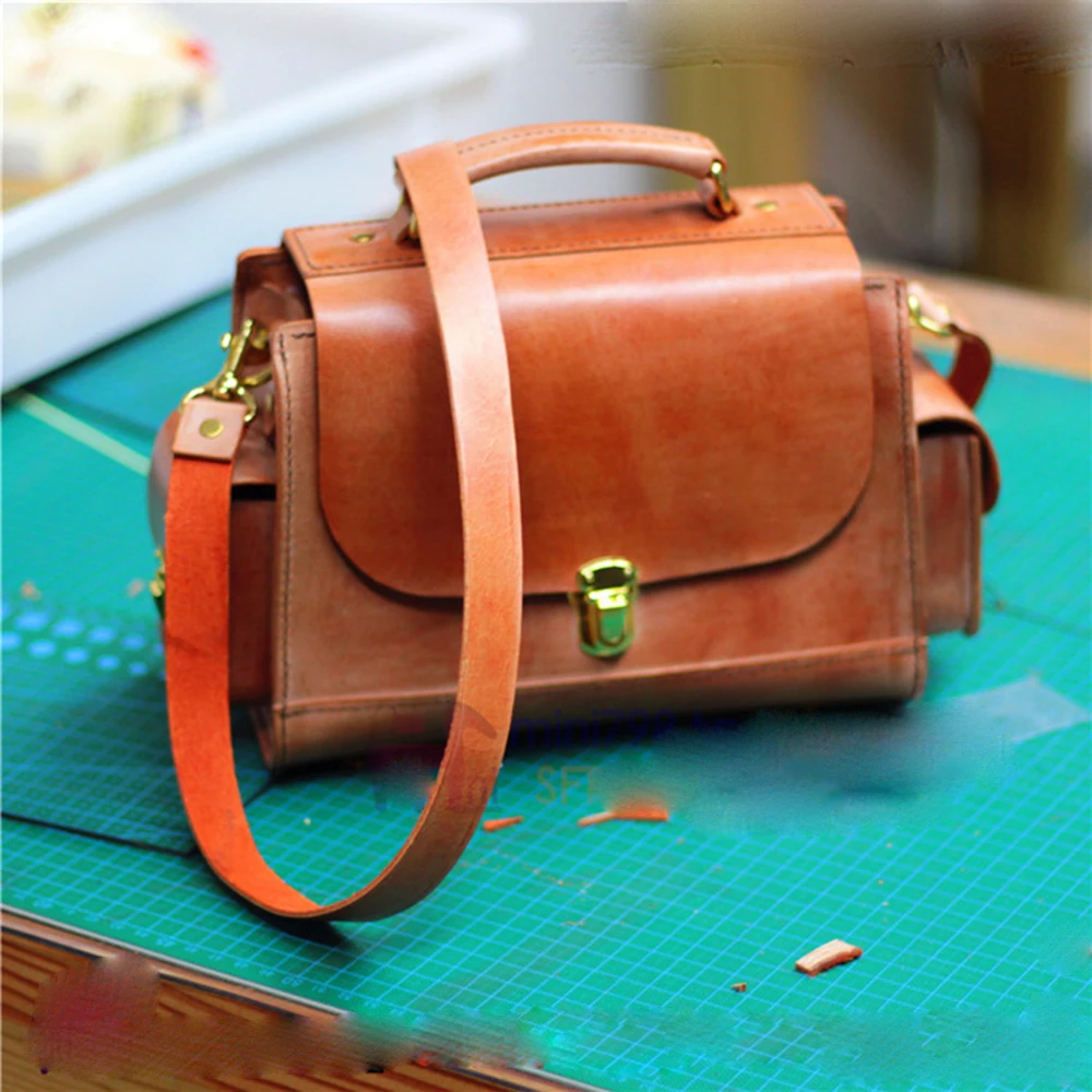 diy Leather kraft vintage shoulder bag die cutting kraft paper sewing pattern hollowed stencil template 26x18x13cm