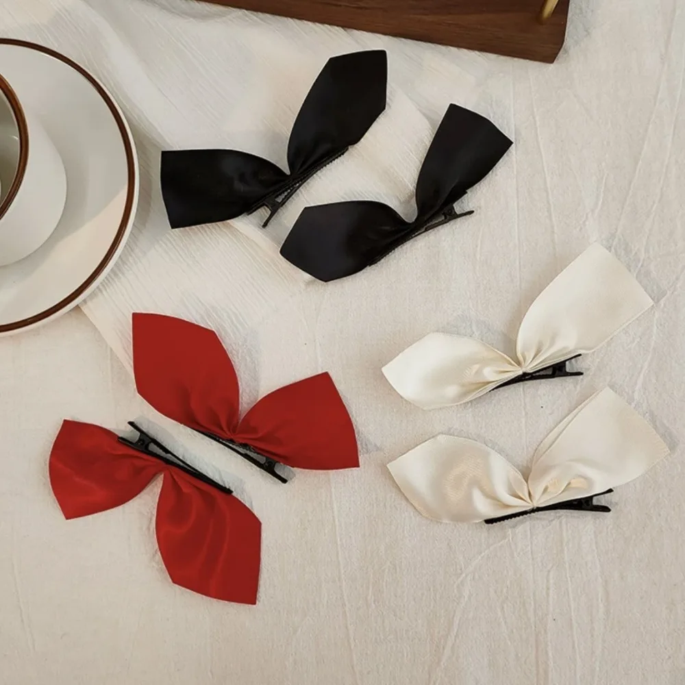 2 Stück schwarz weiß Band Haarbögen Clips Vintage Schleife seitliche Haarnadel süße Mädchen Haarspangen Kopfschmuck Haarschmuck für Frauen – Detail 6
