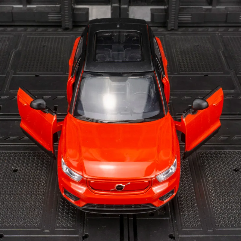 1:32 VOLVO XC40 Die Casts Electronic Collectible Model Cars Static Alloy Flashing Car Birthday Gift SUV Toys for Children 3