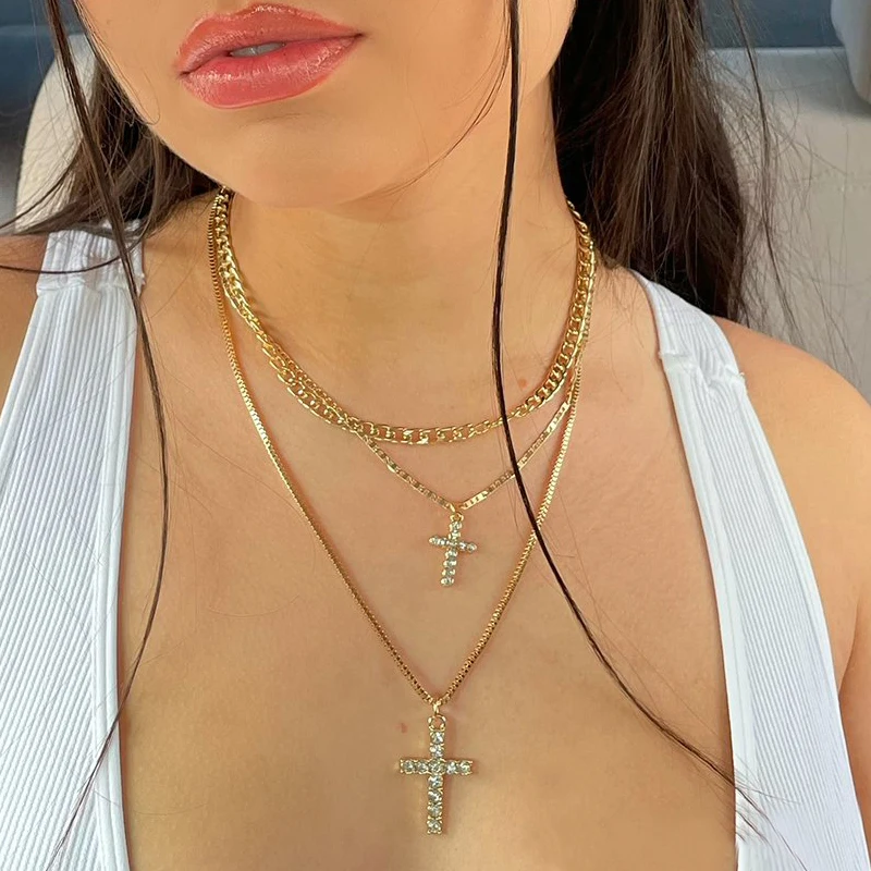 Punk Gold Color Multilayered Necklace Women Simple Vintage Chain Butterfly Snake Pendant Choker Jewelry Wedding 2024 NewTrendy