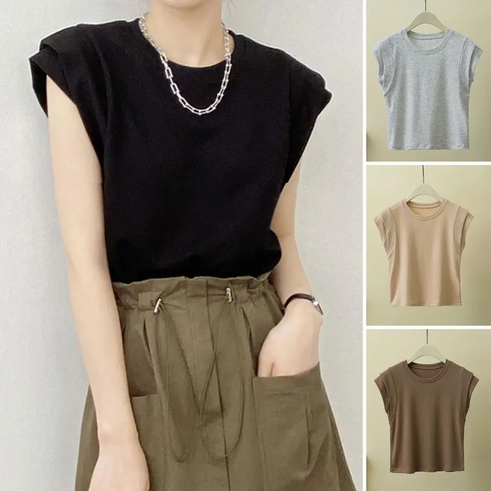 

2024 Spring Elegant Knitted Vest Women O Neck Sleeveless Sweater Cardigan Tanks Female Exquisite Buttons Crop Top