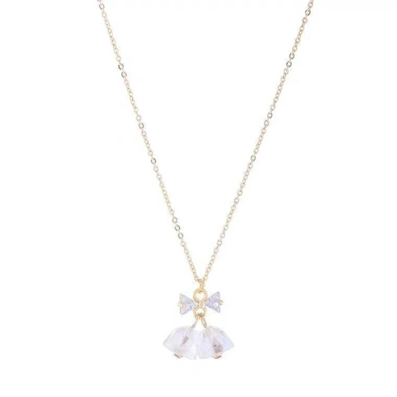 

Y4QE Exquisite Luxury Crystal Bowknot Necklace Fashion Sparkling Pendant Clavicle Chain for Women Wedding Party Jewelry