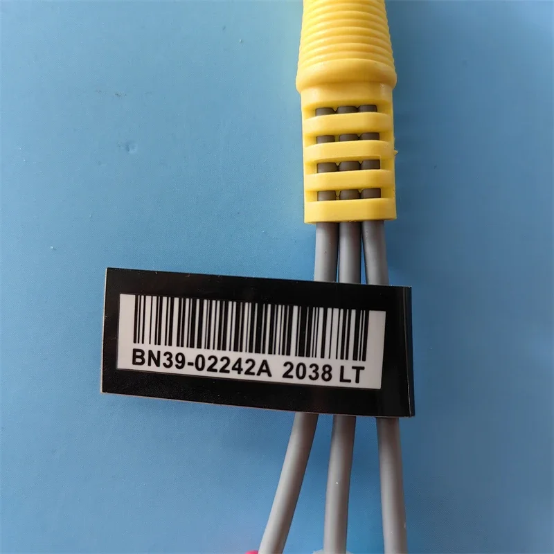 Replacement AV Component Adapter Cable BN39-01154W BN39-02242A BN39-02189A is for TV 3 RCA To AV Input Adapter CBF Signal Cable