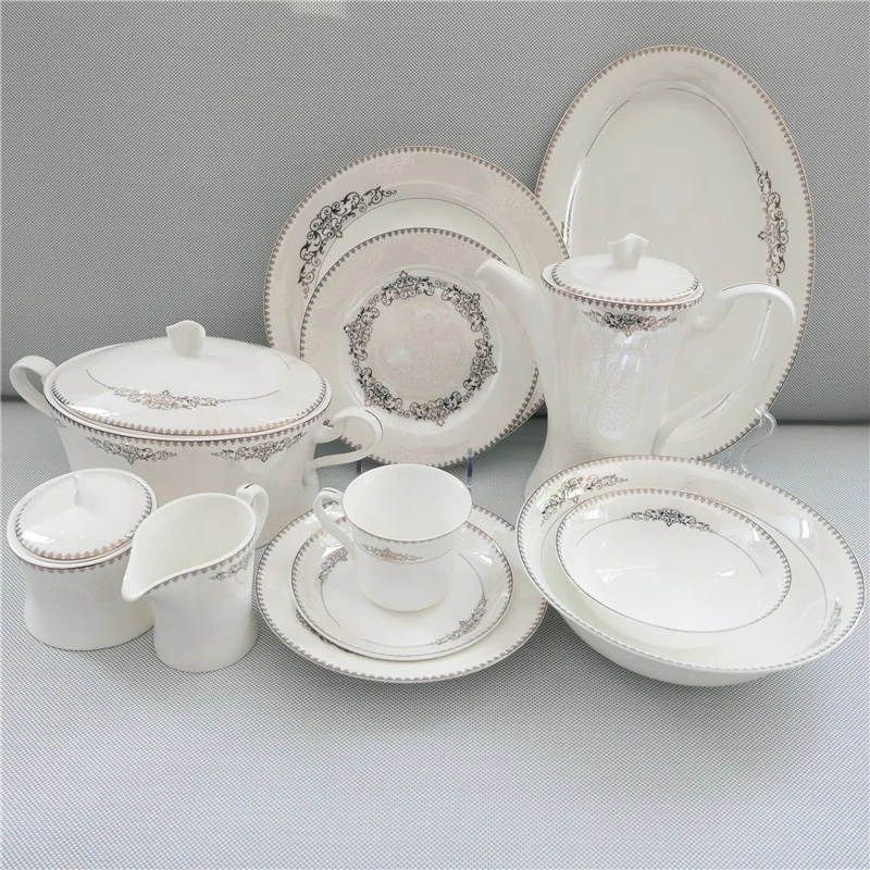 Cheap Pakistan 61pcs Luxury Porcelain Tableware For 6 People Gold Rim Bone China Dinner Set Dinnerware+Sets