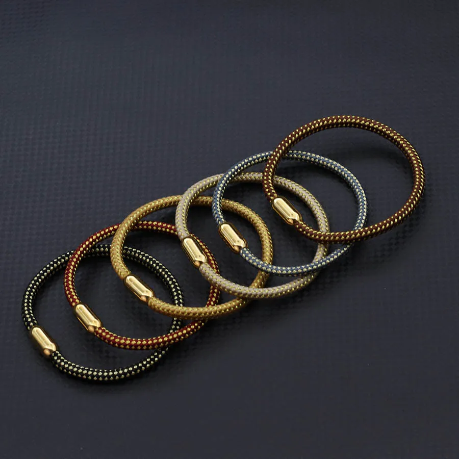 Gold Color Stainless Steel Men Bracelet with Magnet Buckle