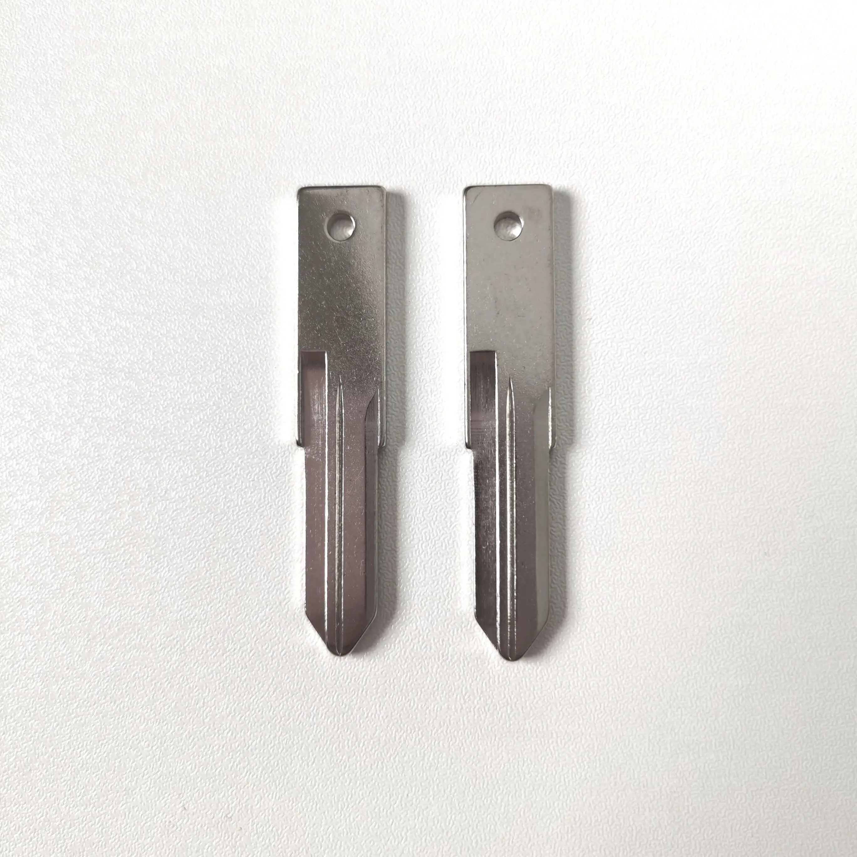 VAC102 Uncut Key Blade For Renault Key Shell Blank Replacement Flip Folding Remote Blade Blank 10 pieces