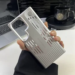 Luxurious Metallic Heat - Dissipating Shockproof Phone Case with Blade Design - Galaxy S24Ultra (Silver)
