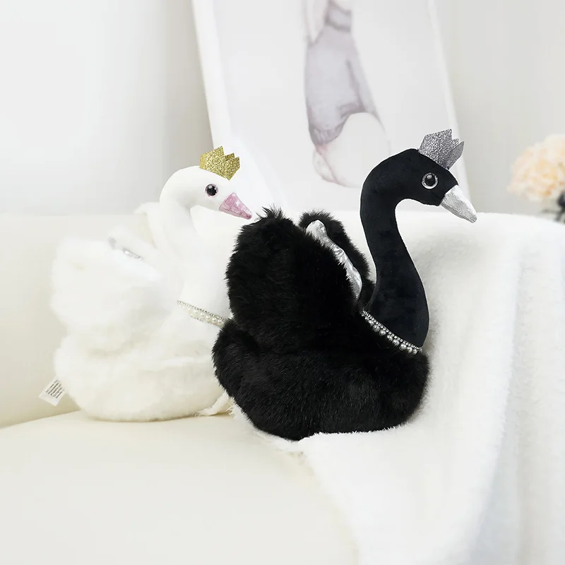 28Cm Princess Crown Black Swan Peluche Peal Collana White Swan Queen Plushie Wedding Decor Dolls For Couple Present