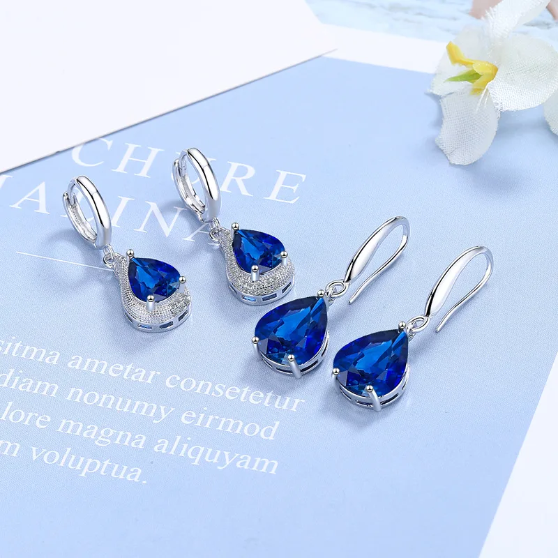 Orecchini in argento 925 con peridoto - CHARULATA