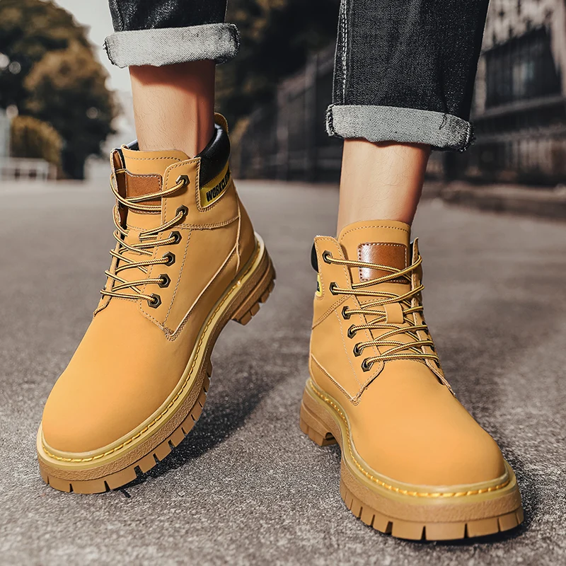 2023 New Casual Men's Boots High Top Vintage Lace Up Outdoor Walking Desert Leather Ankles Comfortable, Non slip, Durable Sole