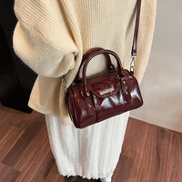 sac de luxe femme sac a main femme Mini sacs à bandoulière en cuir PU brillant pour femme, sac à main de créateur de luxe, sac à main à poignée supérieure, ouvert par un document pur, dernier, bordeaux, 2024 5