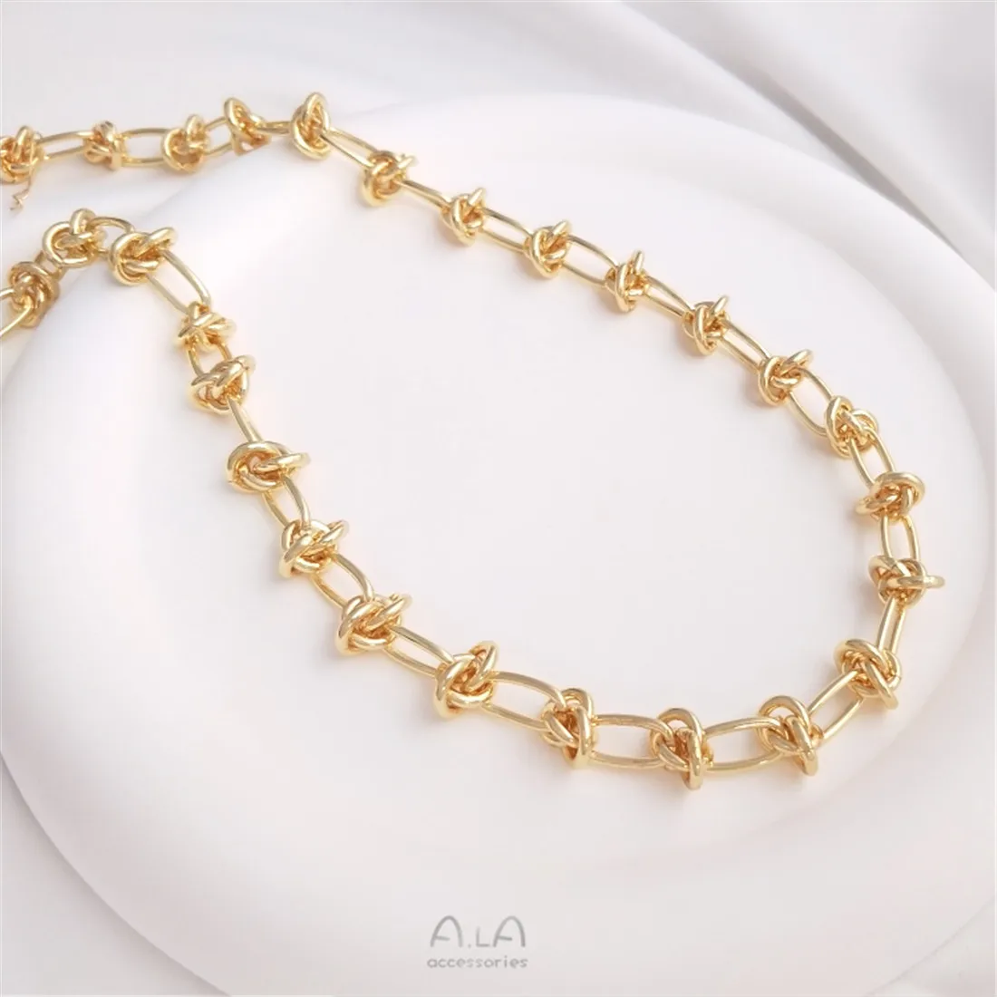 Рисунок 3 - Роскошная плетеная цепочка с золотом