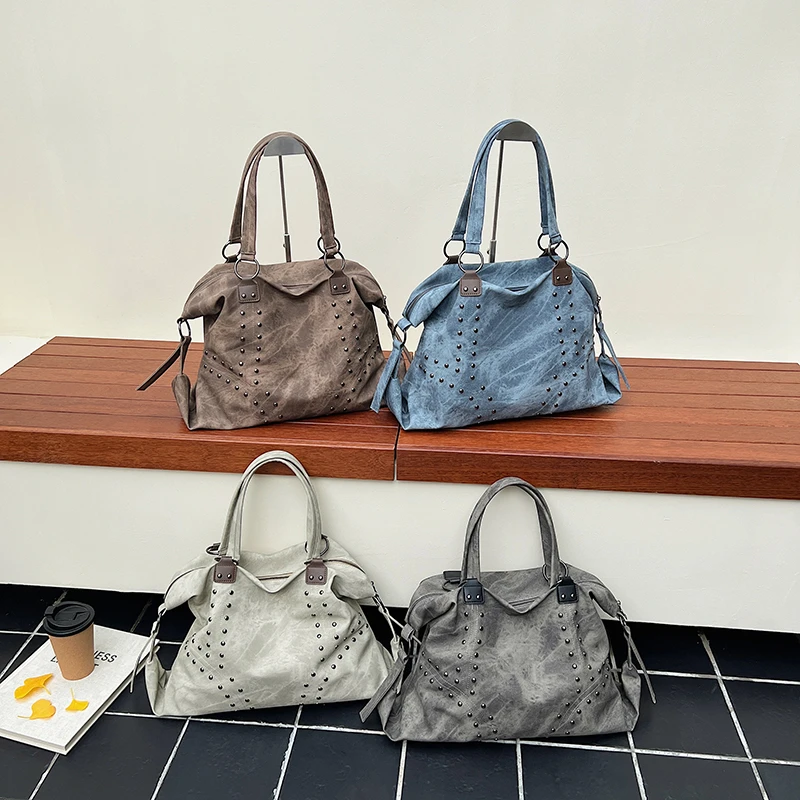 Borse tote di grande capacità autunno e inverno per donna Borsa da donna alla moda streetwear con borsa a tracolla da donna di design con rivetti - immagine 2