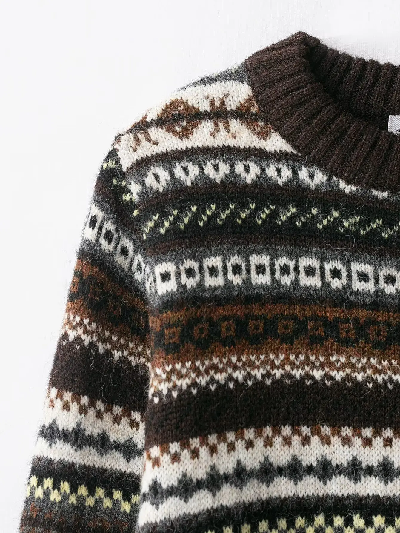 Women's Vintage O-Neck Jacquard Sweater Female Autumn Winter Long Sleeved Pullover Lady Casual Versatile Knitted Top Streetwear