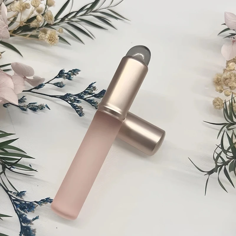 Upgrade Silicone Lip Brush With Cover Angled Concealer Brush Lipstick Application Smudge Balm Lip Make Up Brush Cosmetic Tool