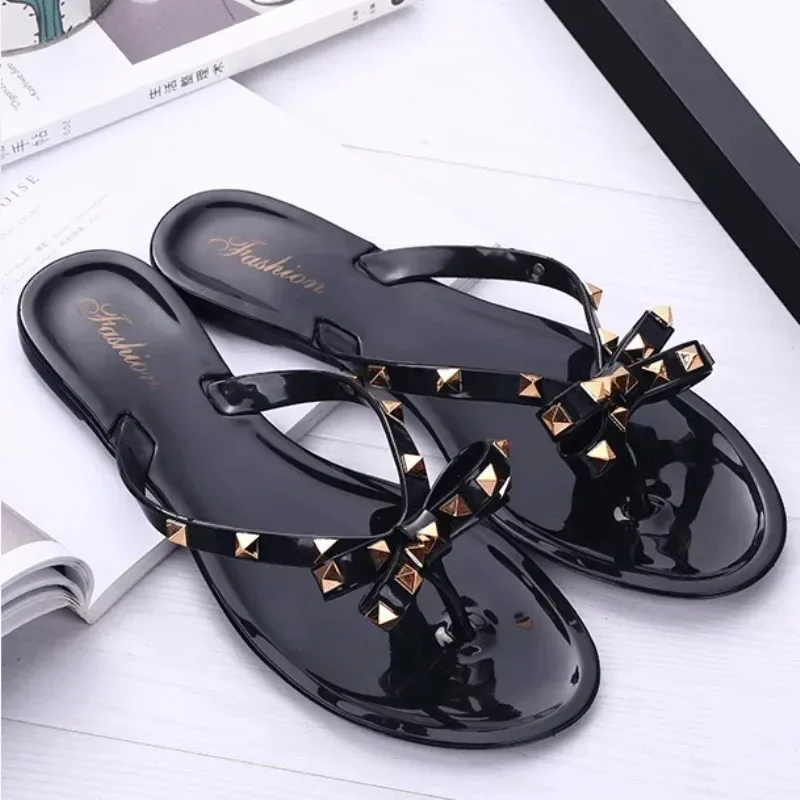 Women's Vintage Pointed Head Rivet Bow Flat Bottom Slippers for Women Fashion Leisure Daily Outwear Beach Sandals