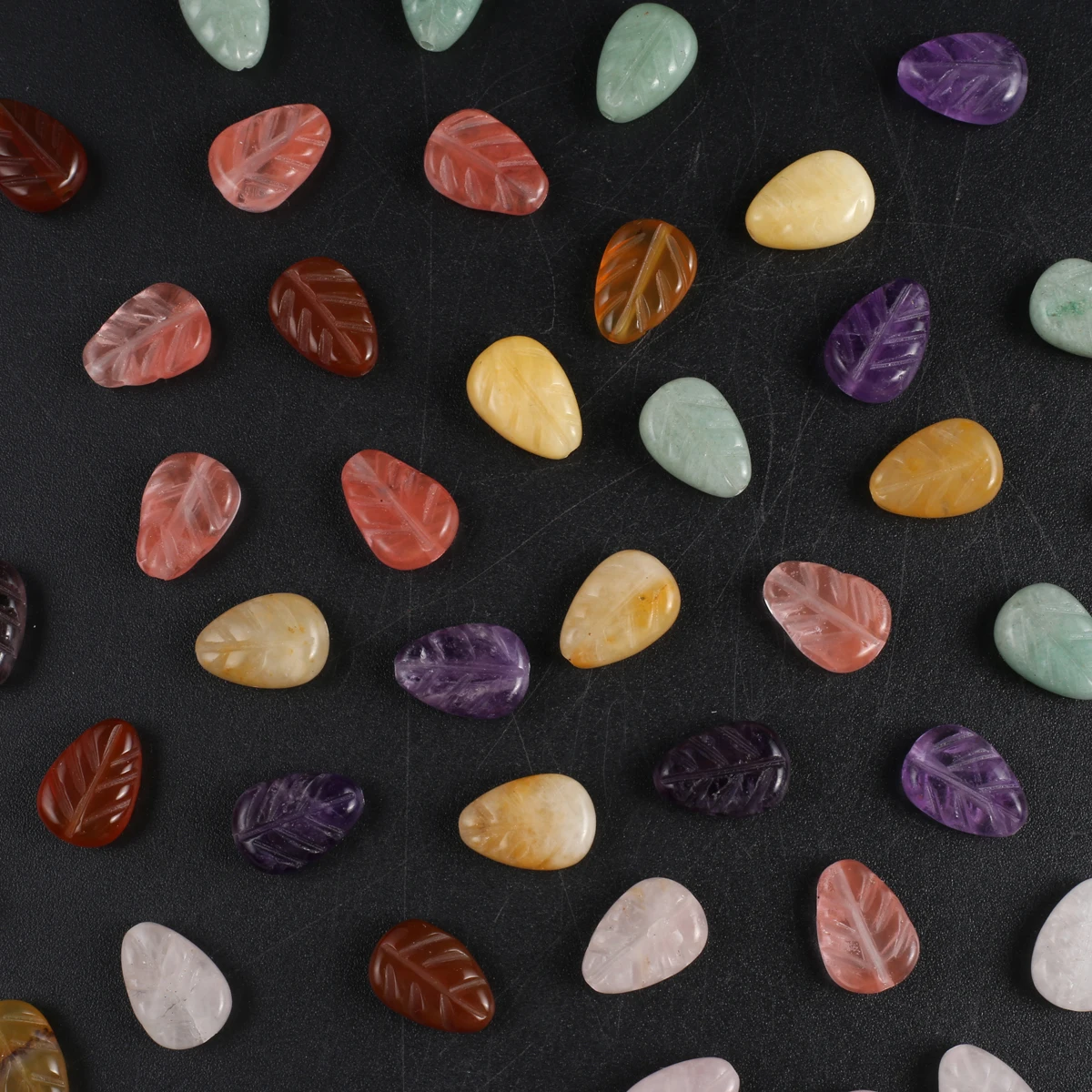 25PCS Wholesale Carved Natural Stone Leaf Shape Small Pendant Charm Jewelry Making DIY Necklace Earrings Accessories Gift