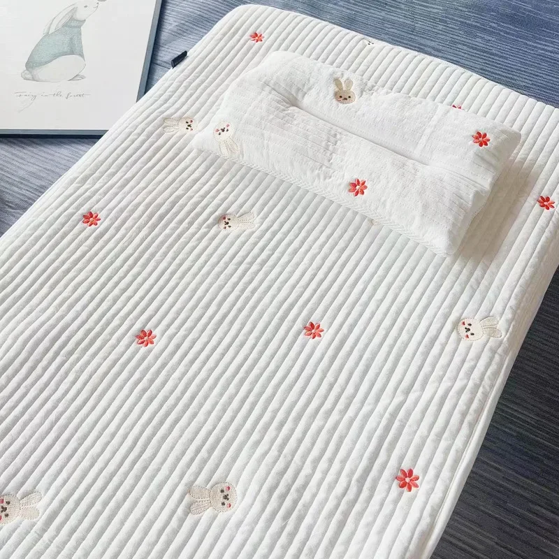 Pure Cotton Quilted 3D Breathable Mesh Washable Baby Pillow Soft Toddler Nap Pillow Newborn Infant Shaping Baby Cushion