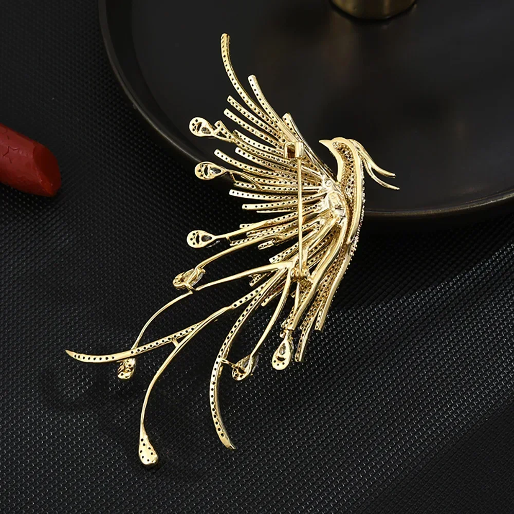 Noble Long Tail Phoenix Brooch Rhinestone Phoenix Crystal Pins Exquisite Color Painted Oil Suit Accessories Jewelry Gift
