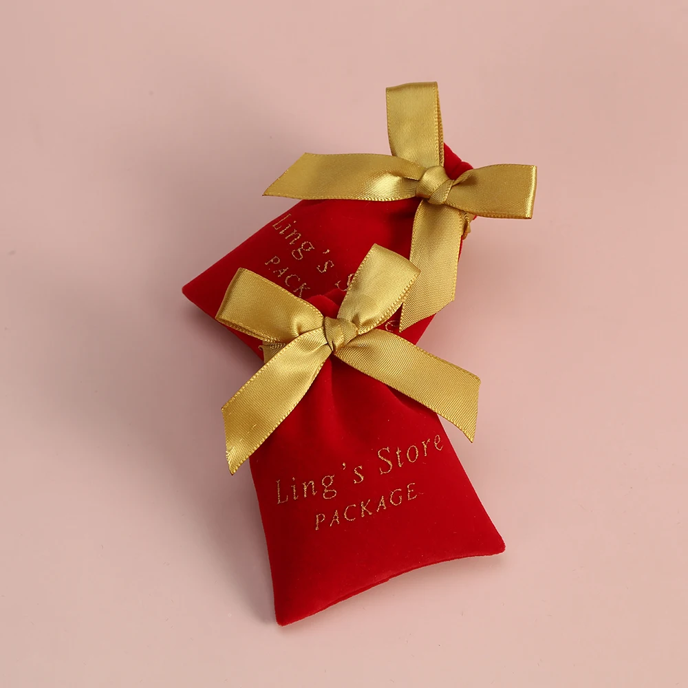 50 Stück Festliche Samtbeutel mit Eigenem Logo für Schmuck, Geschenkverpackung, Aufbewahrung von Ringen, Ohrringen, Armbändern und Anhängern – Detail 7
