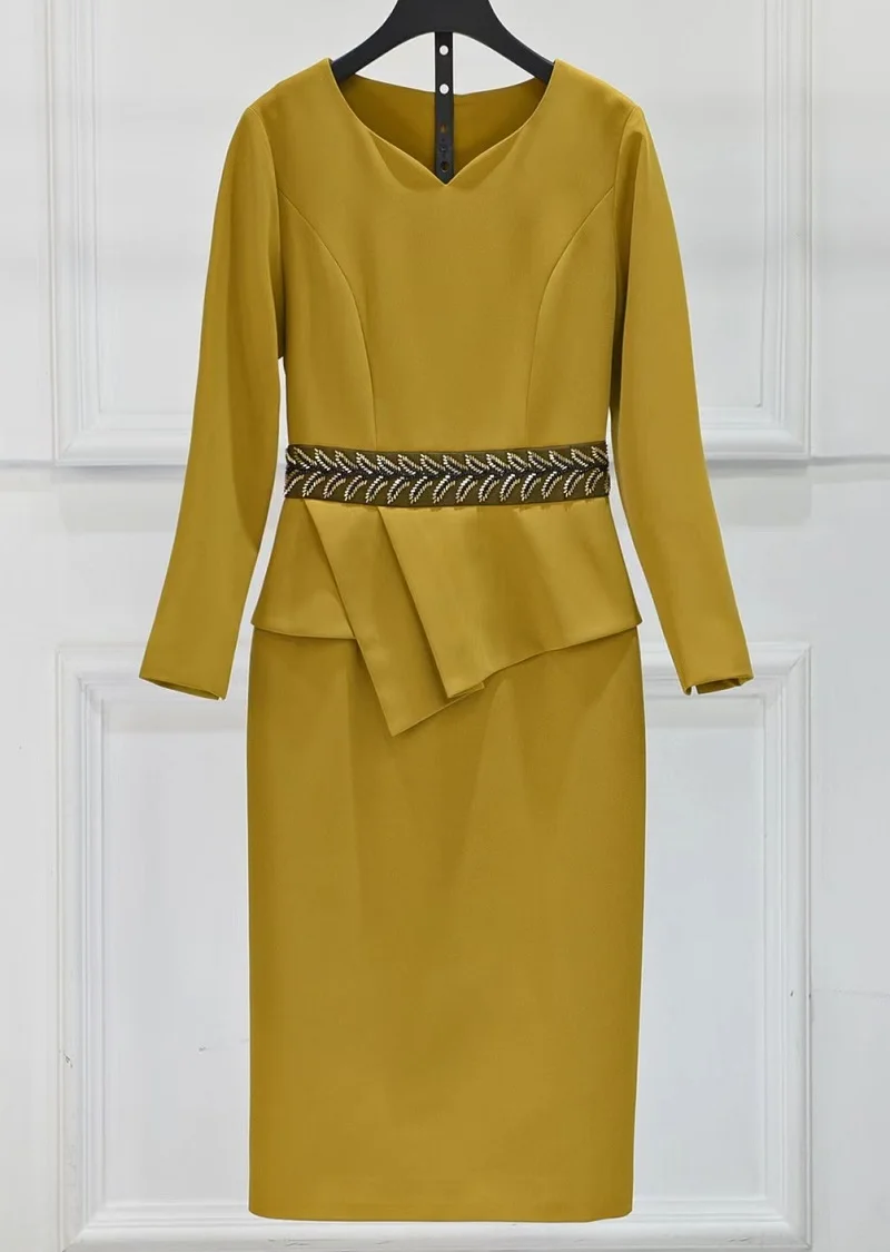 

XXL Bodycon Dress 2022 Autumn Winter Party Events Women V-Neck Beading Deco Long Sleeve Midi Elegant Peplum Dress Yellow Red