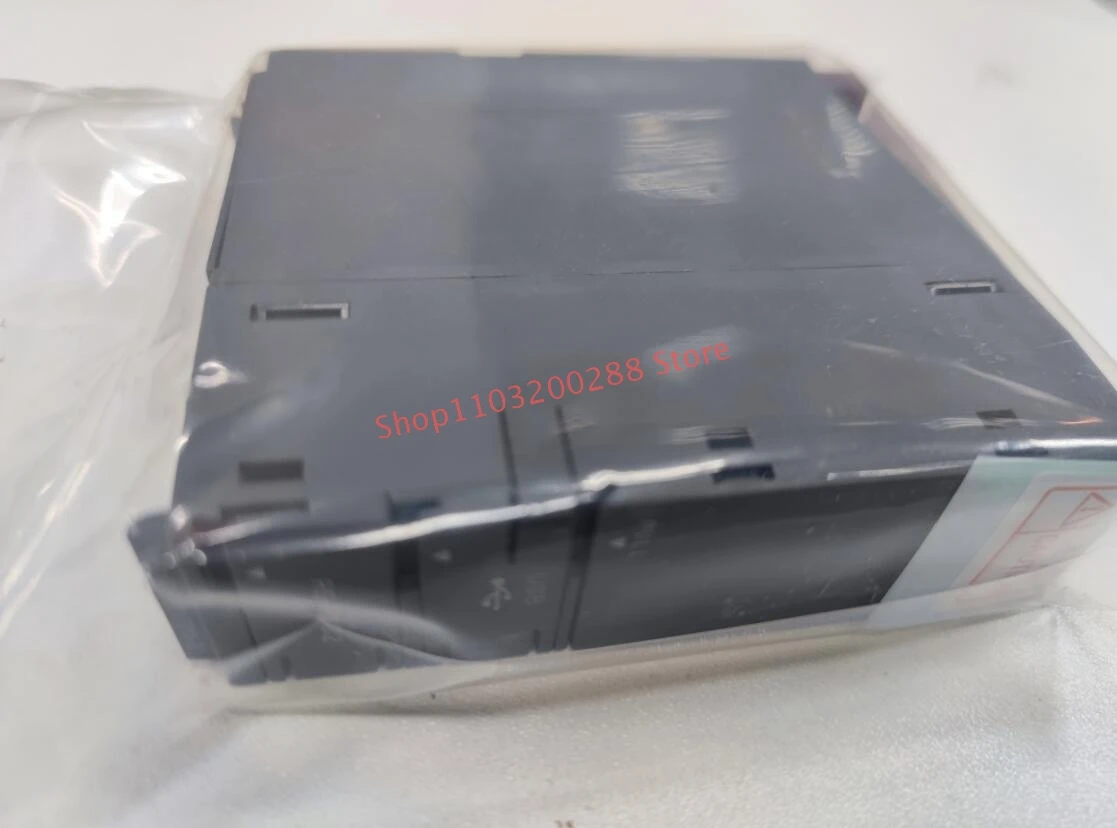 빠른 배송 IQ CPU 프로세서 컨트롤러 모듈, 오리지널 Q03UDCPU 브랜드, 1 개