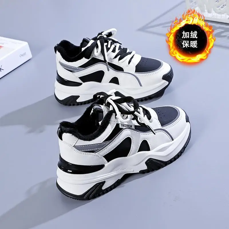 

Зимние сапоги для женщин, новинка 2023, модные студенческие сапоги в Корейском стиле, без шнуровки, с низким вырезом, обувь из матового хлопка